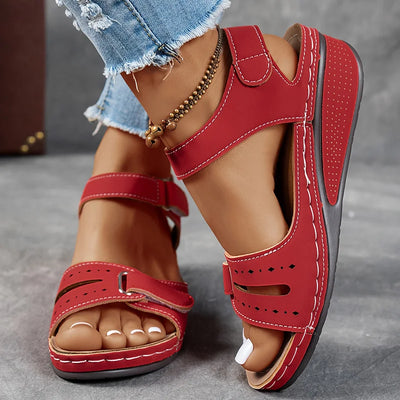 Cynthia | Sleek Orthopedic Sandals